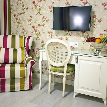 Grace Hotel 4*